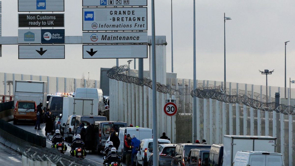 Brexit will leave workers poorer than they would have been and has damaged Britain’s competitiveness, new study says