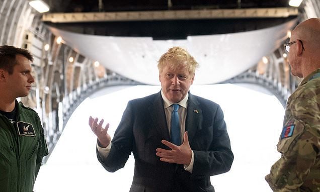 'Defeatist' officials are thwarting efforts to cash in on opportunities from Brexit, report finds