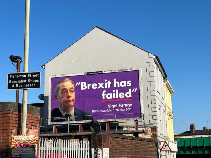 Nigel Farage quote 'Brexit has failed' appears on Wiltshire billboard