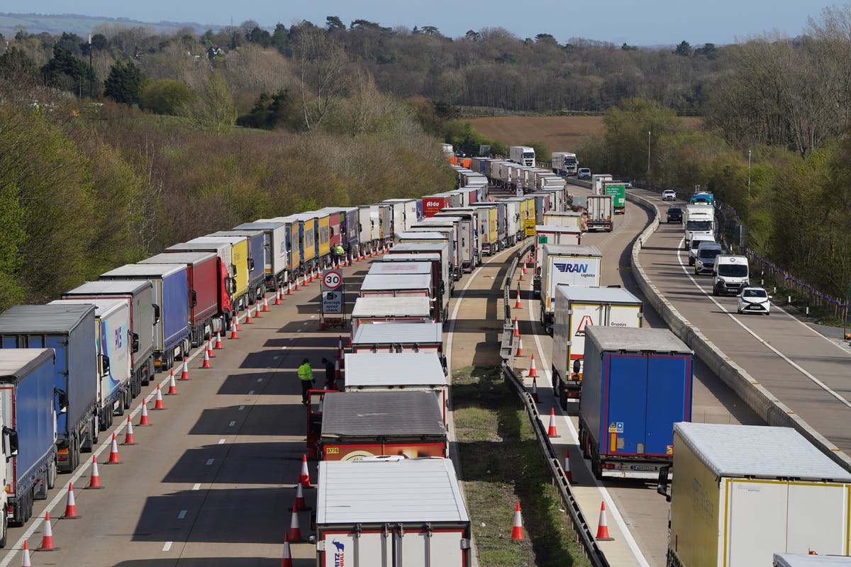 Post-Brexit IT glitch at HMRC adds to lorry chaos in Kent as P&O ferries resume sailing