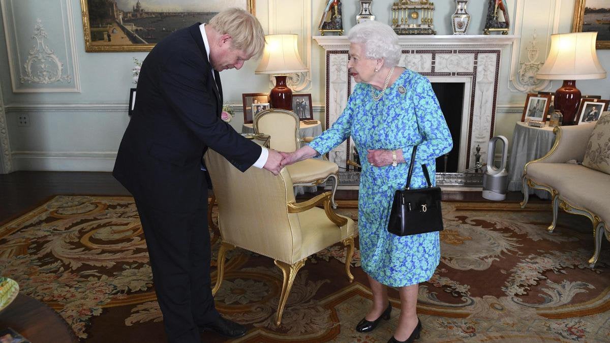 Queen Elizabeth ‘helped steer Boris Johnson towards Brexit deal’