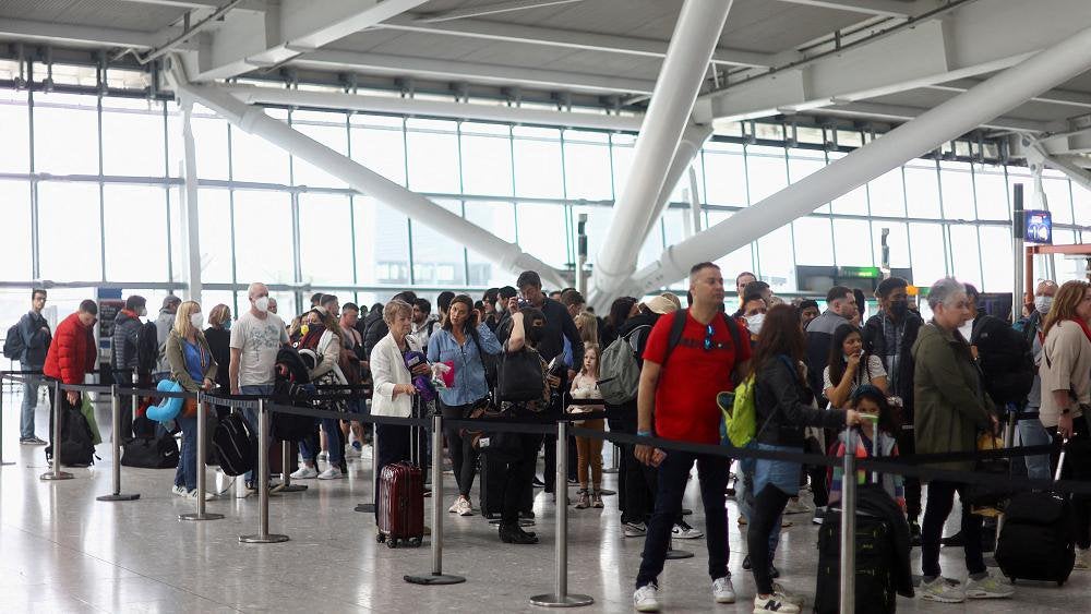 UK airport chaos: Brexit blamed as thousands of Brits stuck abroad