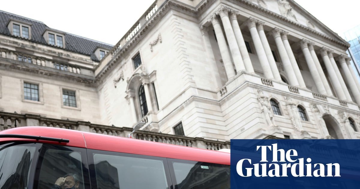 UK businesses slash investments due to soaring prices and Brexit